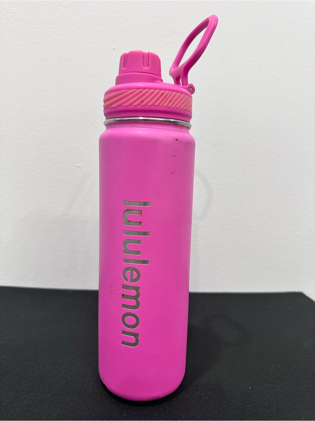Lululemon “Back To Life Sport”, Pink Insulated Water Bottle Best 0.7 L, 24 Oz.